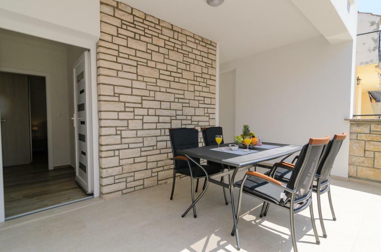 Apartment Petra Задар Екстериор снимка