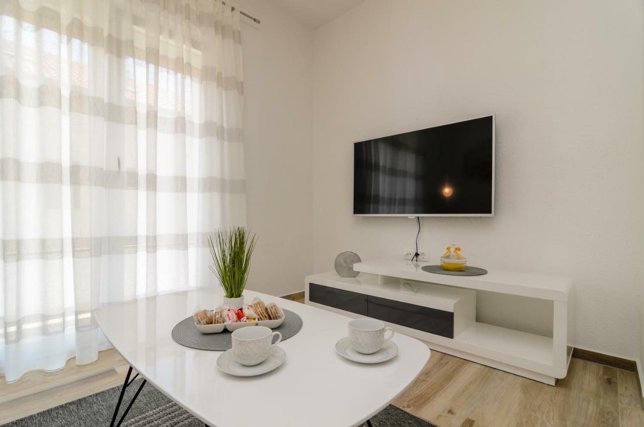 Apartment Petra Задар Екстериор снимка